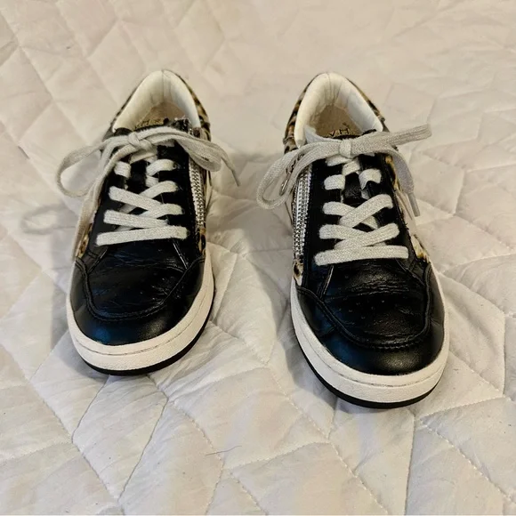 Girls Vintage Havana Black and Leopard Kids Sneakers - Picture 4 of 16